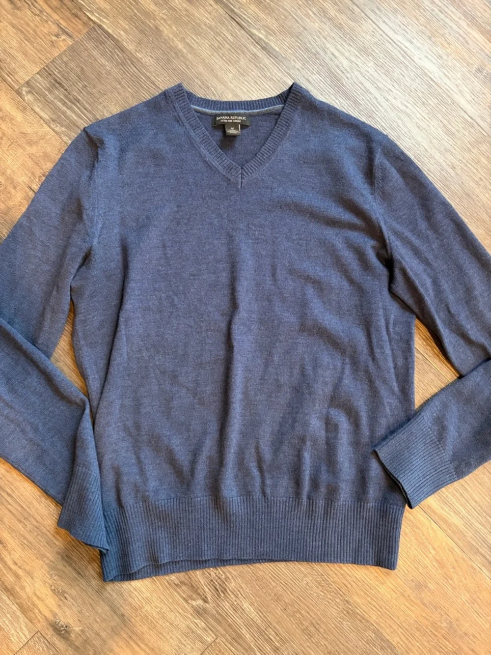 Banana Republic Men's sweater lot - Picture 9 of 9